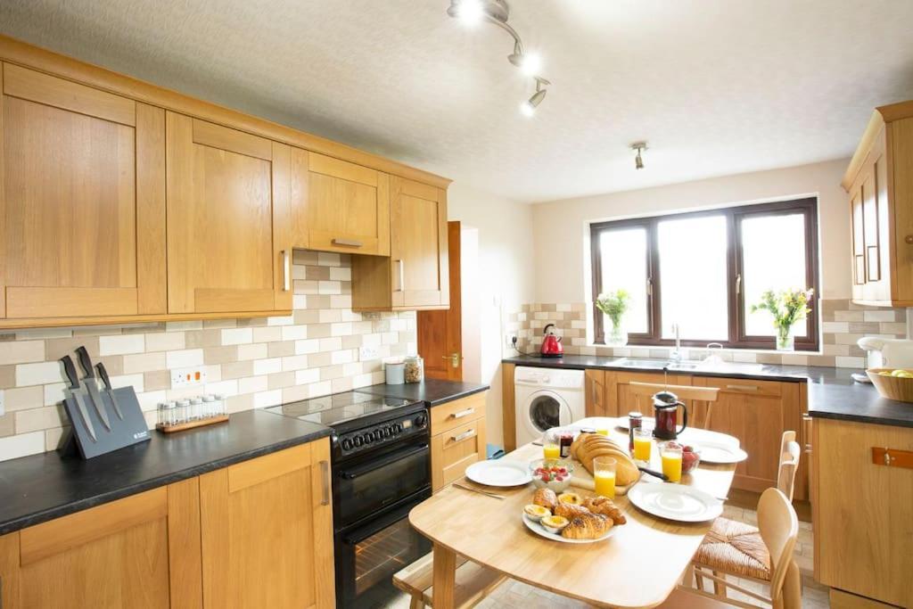 Hillside Cottage, Countryside Views Near Llangollen คอร์เวน ภายนอก รูปภาพ